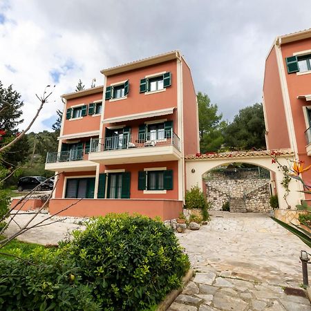 Vivi'S Apartments Айя-Евфимия Экстерьер фото